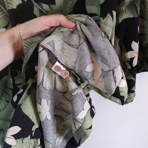 Jamaica Jaxx Silk Hawaiian Shirt Mens XL Black Palm Floral Tropical Resort Beach - Picture 8 of 12